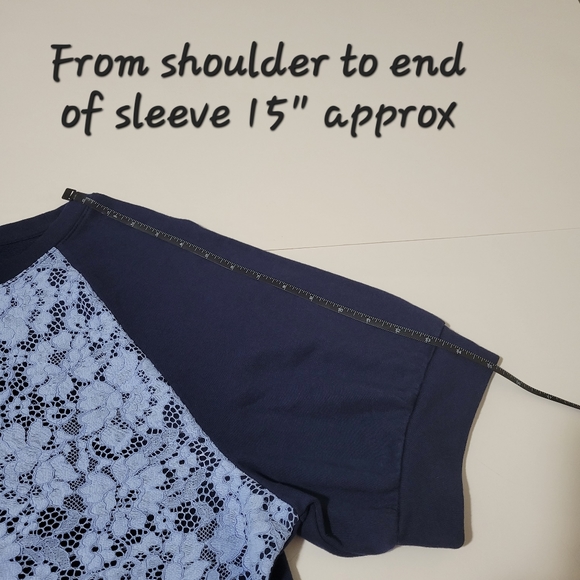 Lace-front Raglan sleeve top - Picture 4 of 8